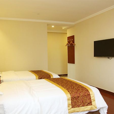 Greentree Inn Huai'An Bus Station Golden Eagle Xinya Huaihai Road Business Hotel Exterior foto